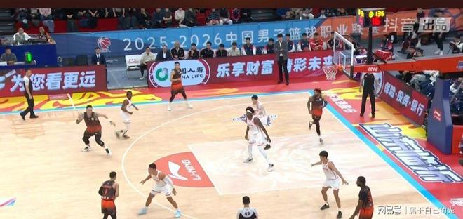 山东男篮训练开放日，赛后远射贴柱引欢呼，全明星赛在即，球队文化再被提及的简单介绍