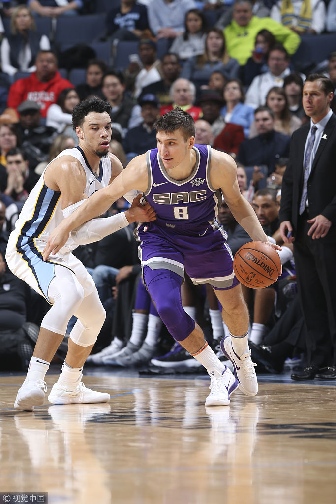 关键时刻萨克拉门托国王调整名单以备CBA常规赛；止住颓势环节打磨；态度坚定；轮换策略成焦点的简单介绍-LOL官网